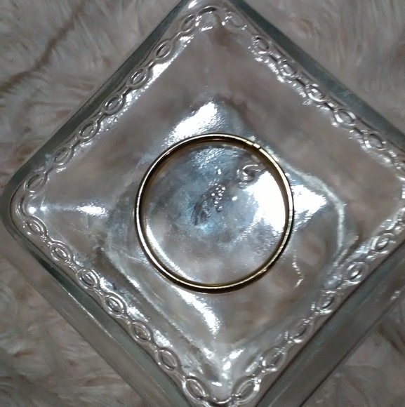 Gold bracelet for baby 👶 - Picture 2 of 3